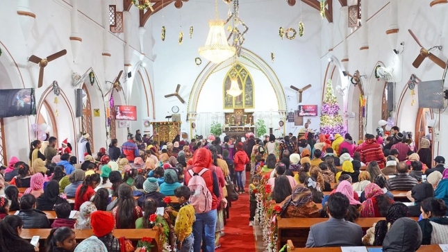The Challenge of Generational Unity in Modern Churches