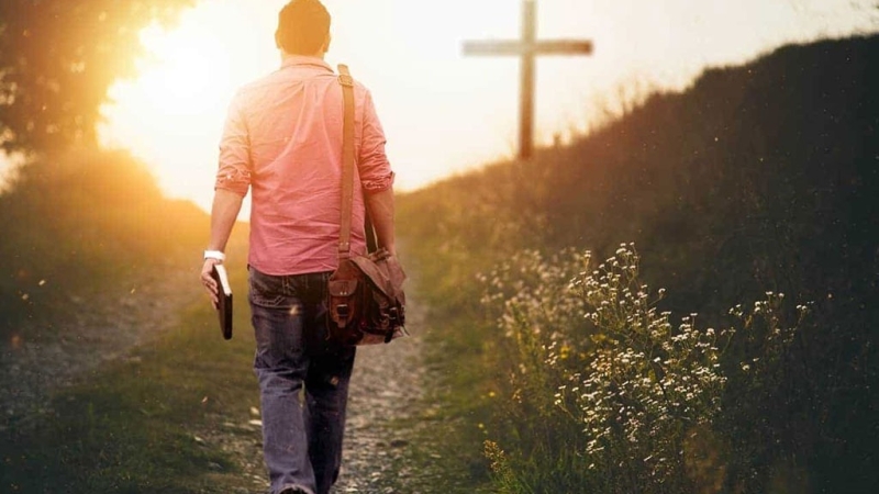 Deconstructing Faith: Walking with Those Who Wander